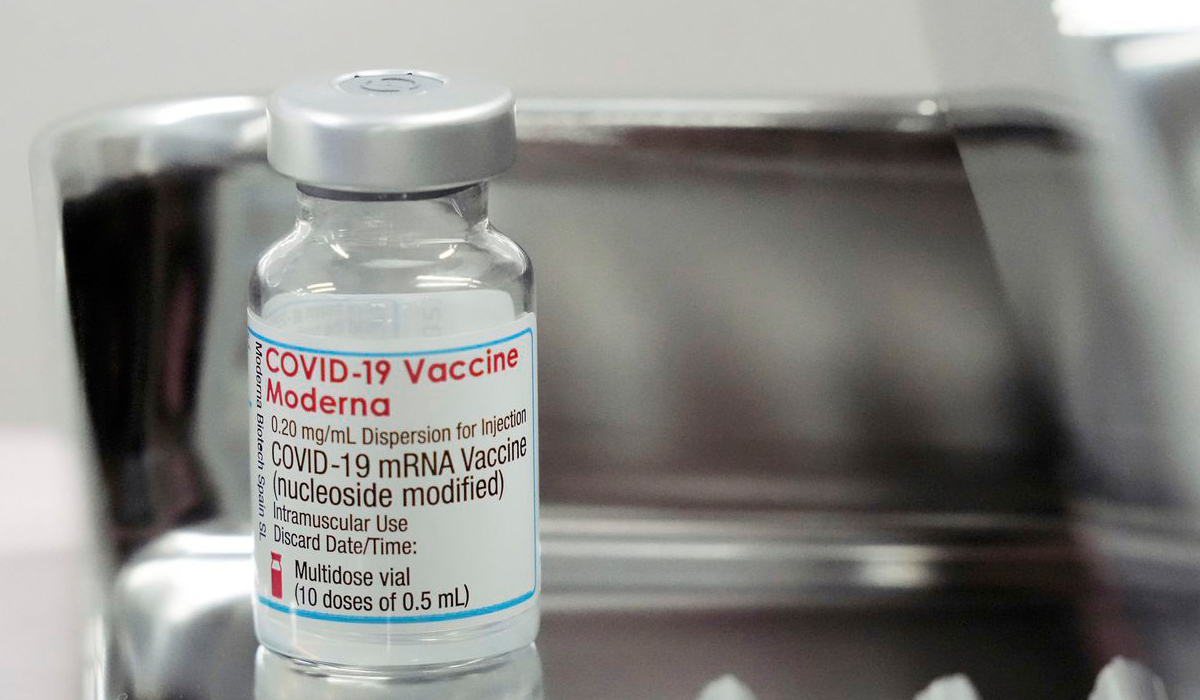 Moderna working on combination COVID-19 vaccine booster and flu shot
